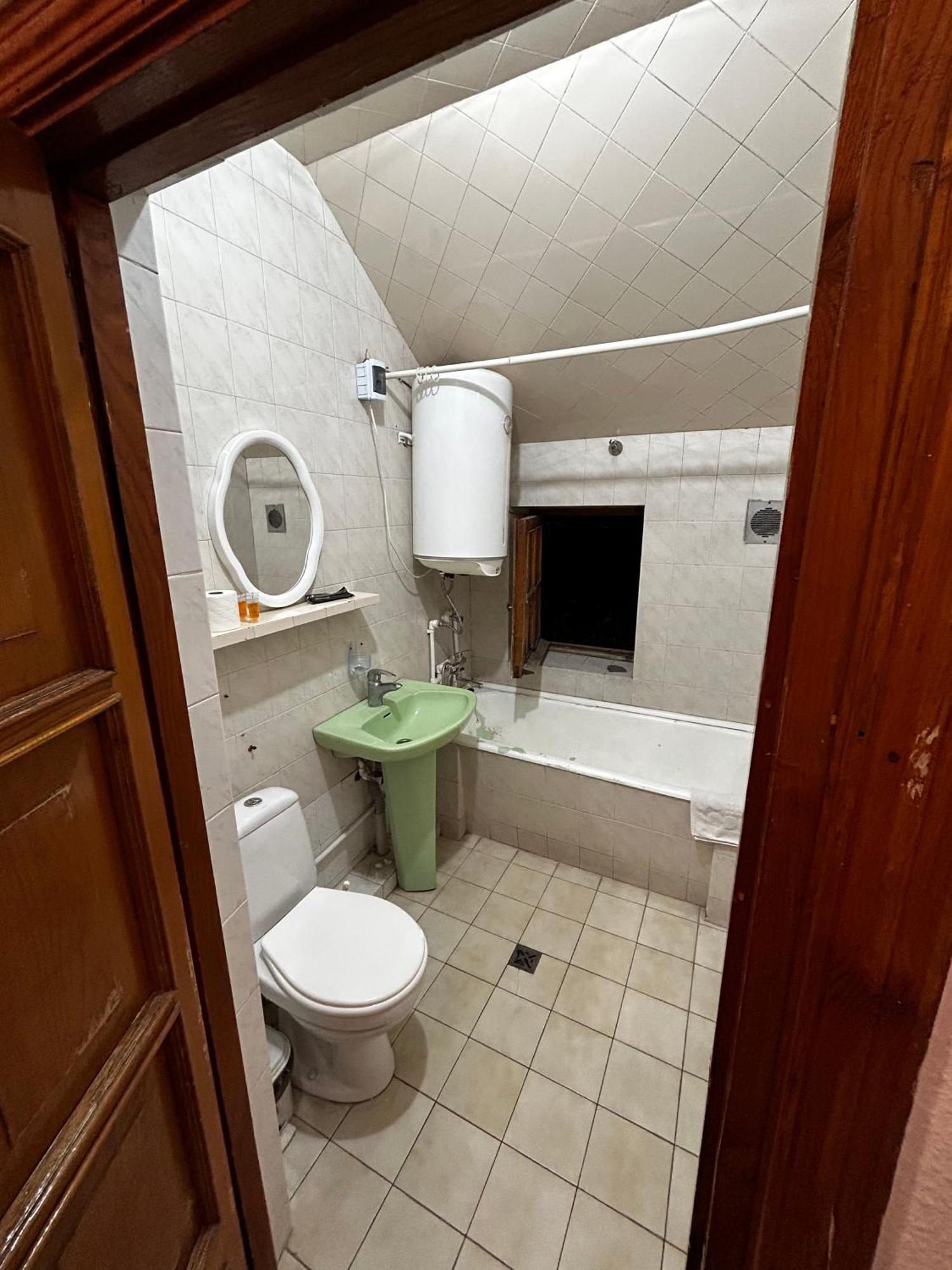 Duma Hotel Тбилиси Экстерьер фото